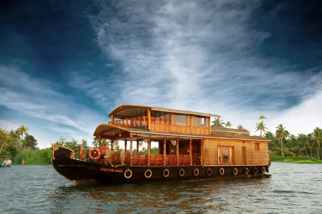 Best Selling Kerala Tour with Munnar Thekkady and Alleppey Houseboat
