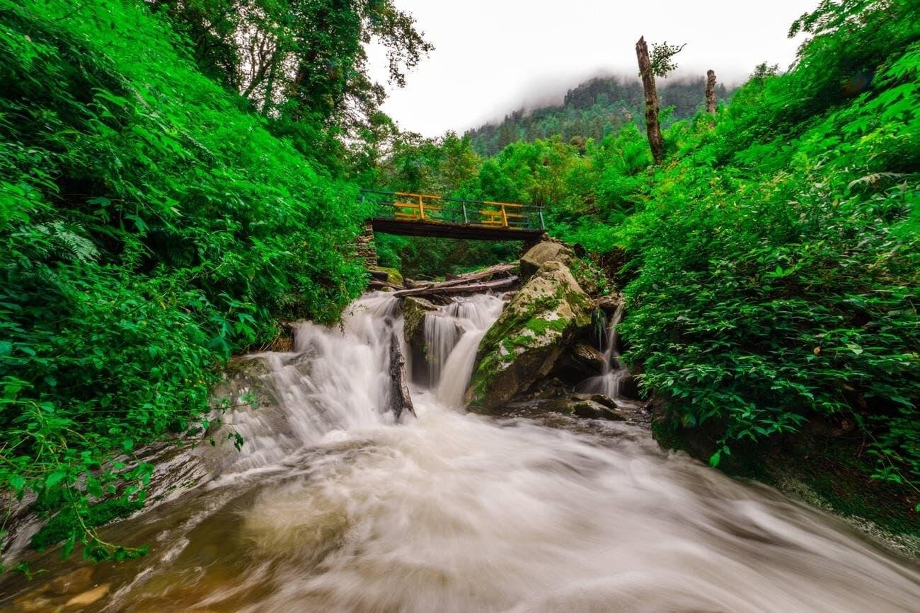 Jibhi Tirthan Valley & Jalori Pass Scenic Weekend Tour
