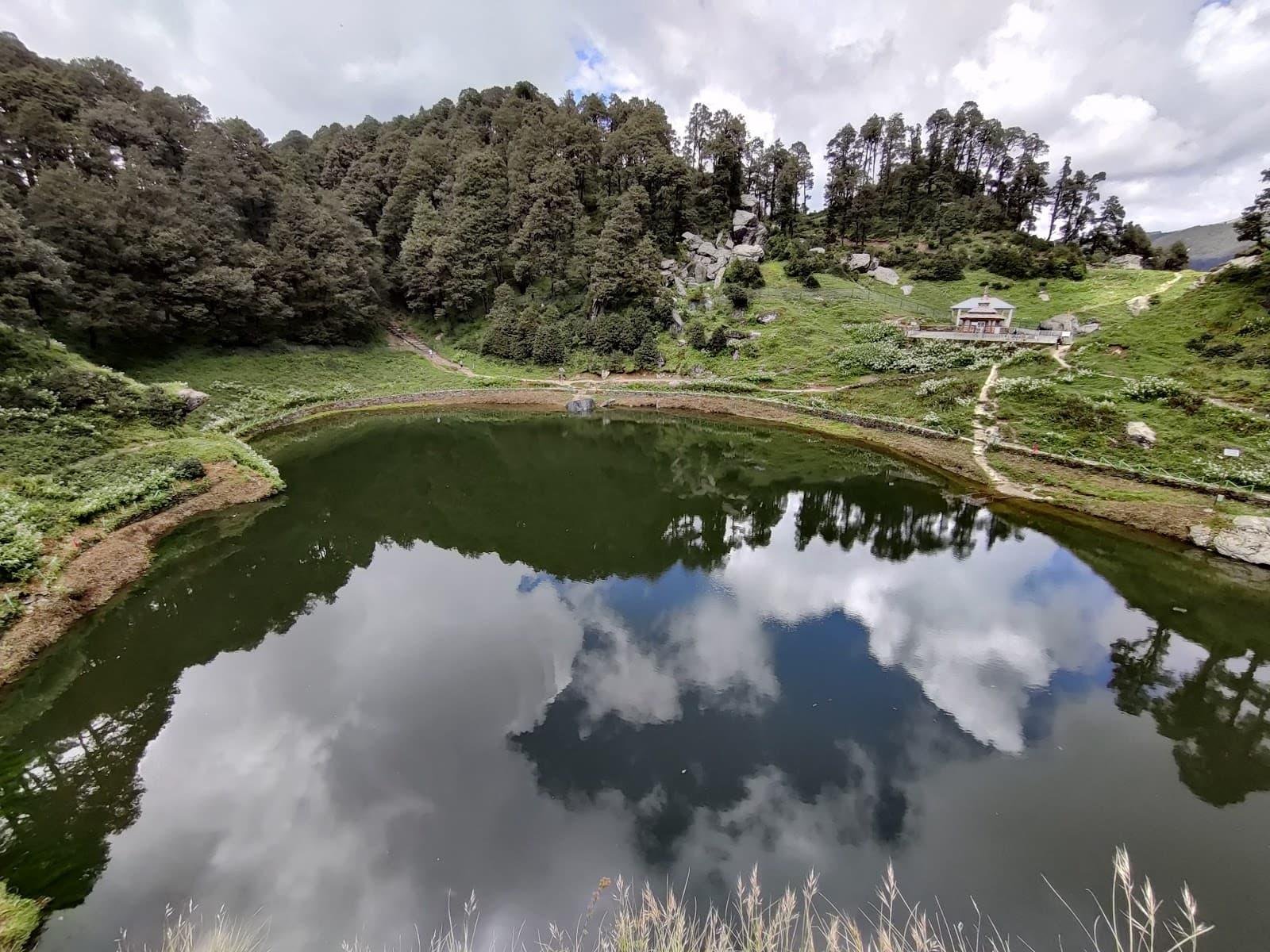 Jibhi Tirthan Valley & Jalori Pass Scenic Weekend Tour